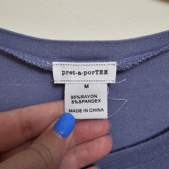 Pret-a-porTEE medium periwinkle blue long sleeve shirt‎ - Picture 3 of 4